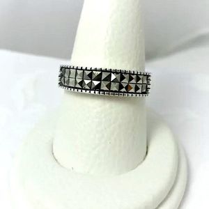 Vintage Sterling Silver Marcasite Elegant Ring